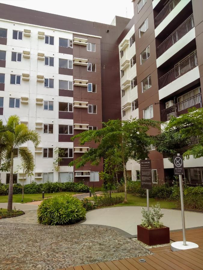 Spacious 2 Bedroom Condo Unit For Rent 일로일로 외부 사진
