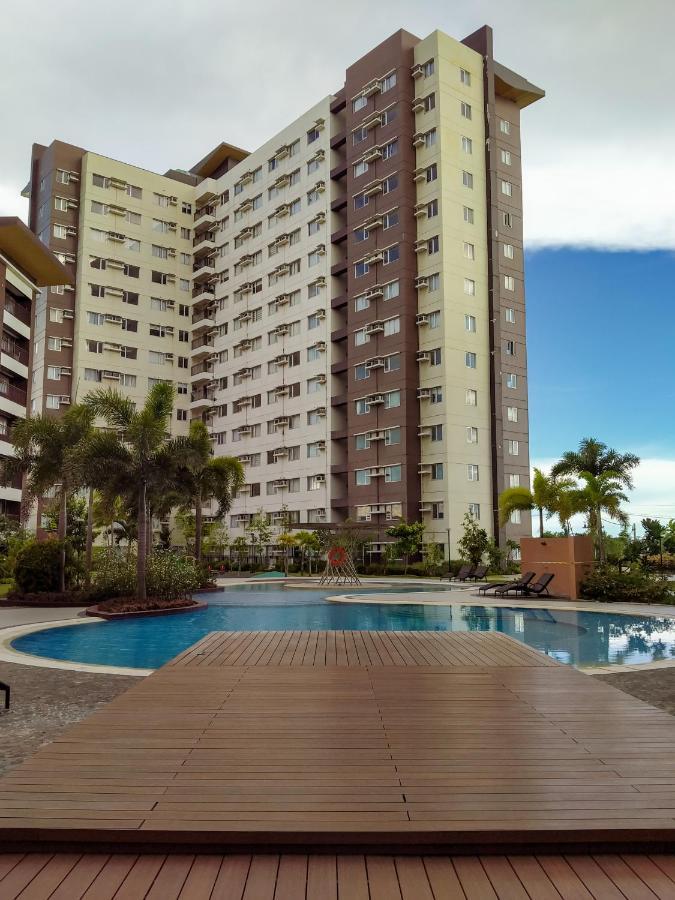 Spacious 2 Bedroom Condo Unit For Rent 일로일로 외부 사진
