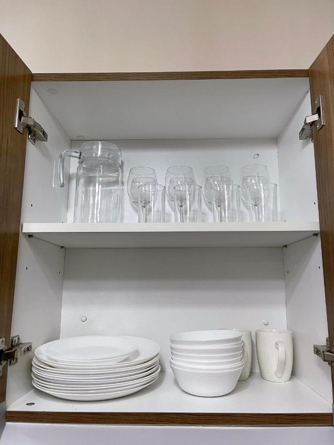 Spacious 2 Bedroom Condo Unit For Rent 일로일로 외부 사진