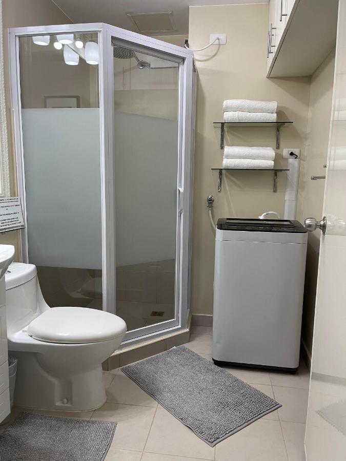 Spacious 2 Bedroom Condo Unit For Rent 일로일로 외부 사진