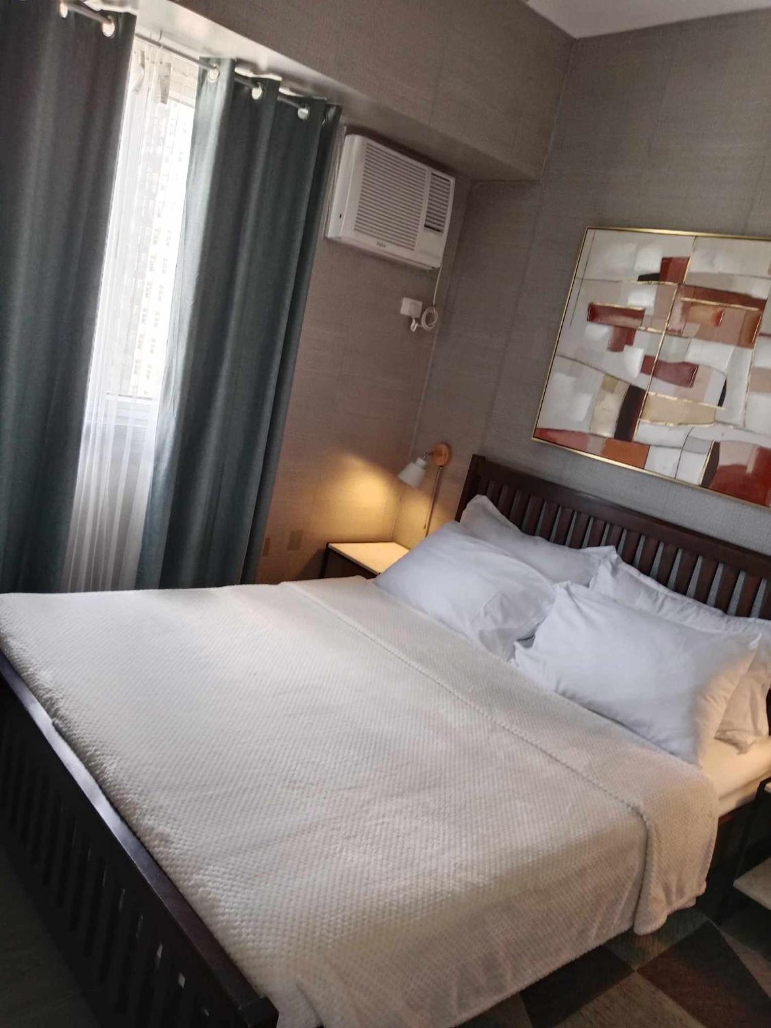 Spacious 2 Bedroom Condo Unit For Rent 일로일로 외부 사진